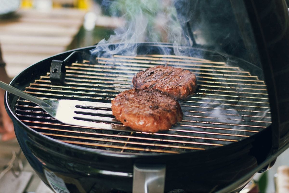 how to start a charcoal grill without a chimney