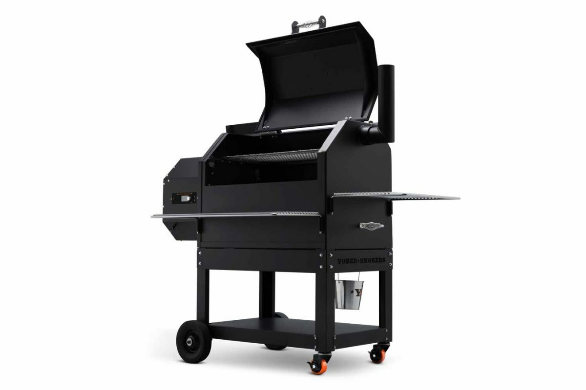 Side View of Yoder YS640s Pellet Grill