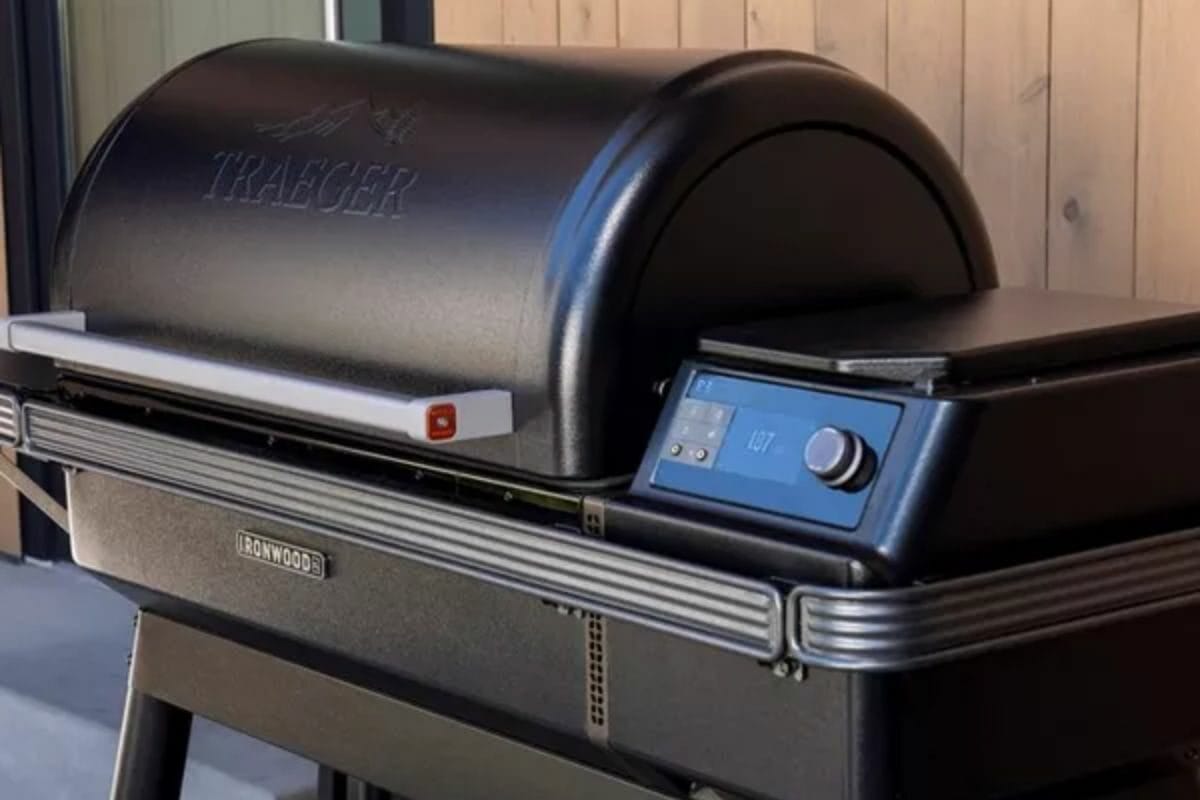 Traeger Ironwood Wood Fired Pellet Grill