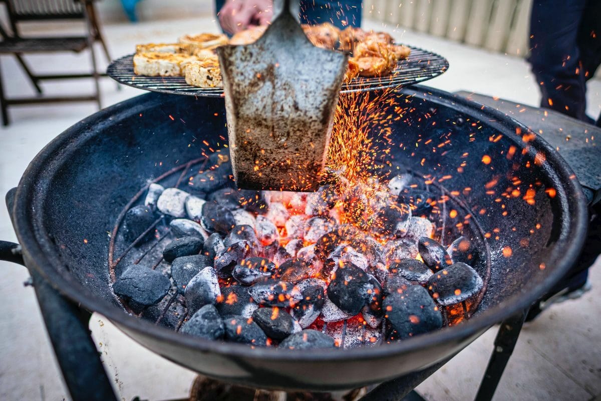 Preparing the Charcoal Grill to Cook Meat